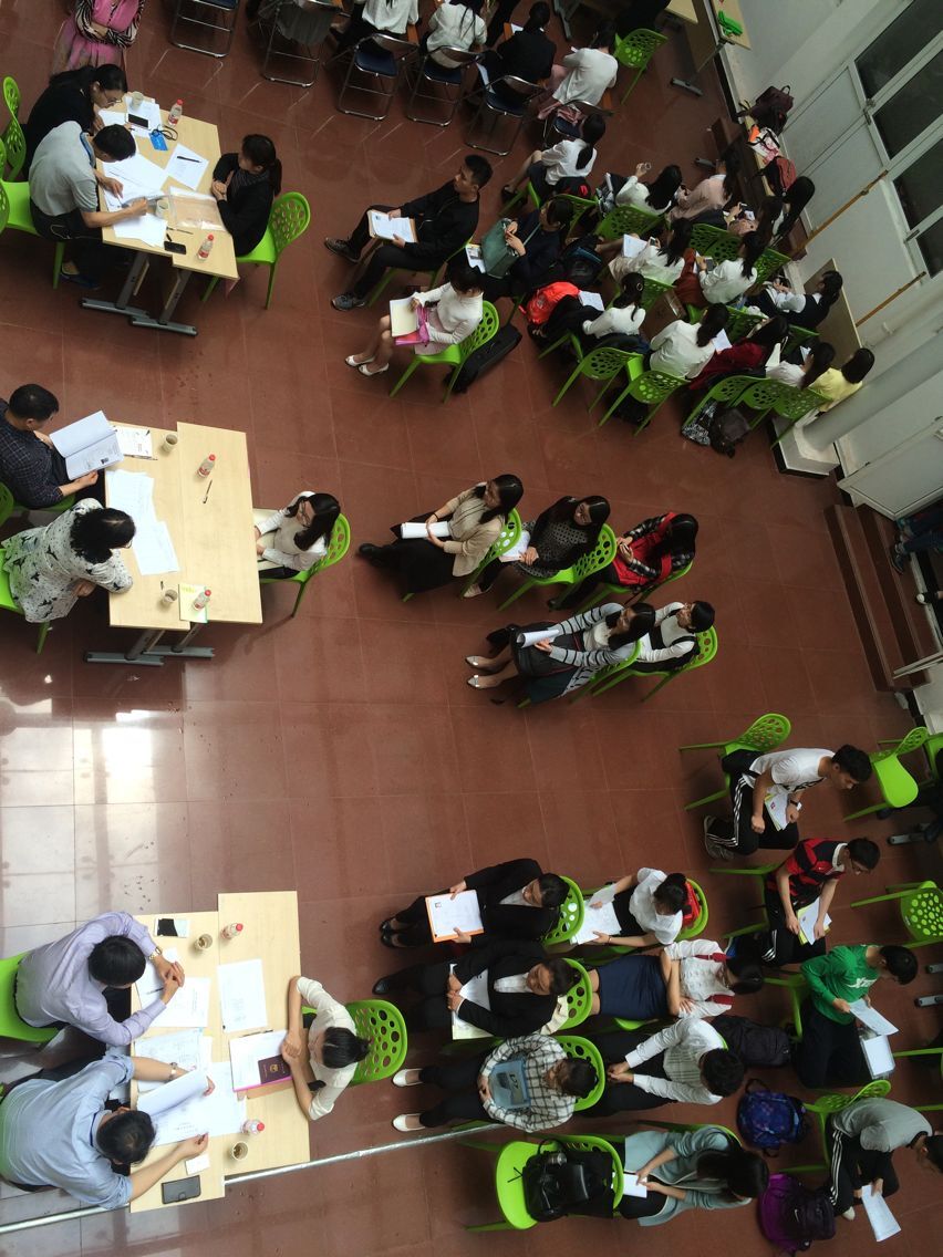 安静有序的招聘现场